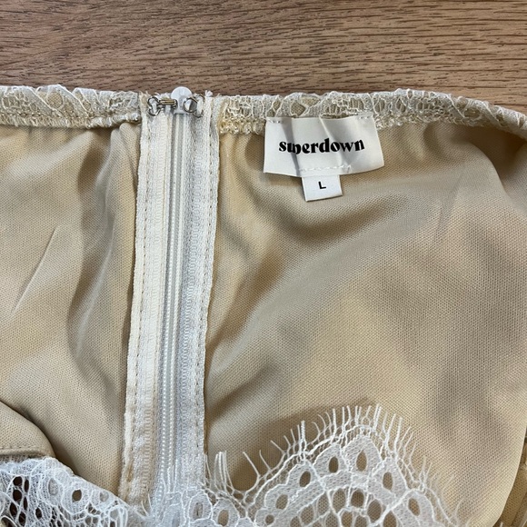 Lace crop top - Picture 7 of 9